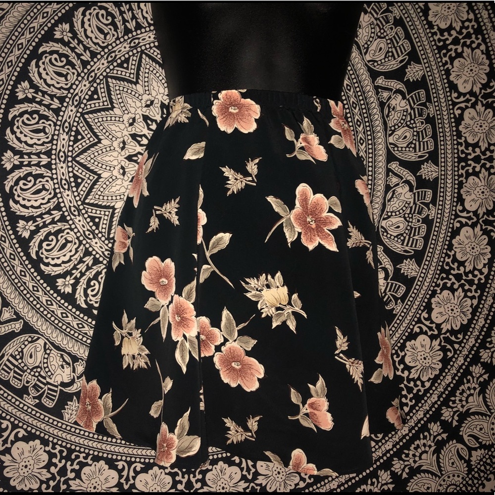 Brandy Melville skirt